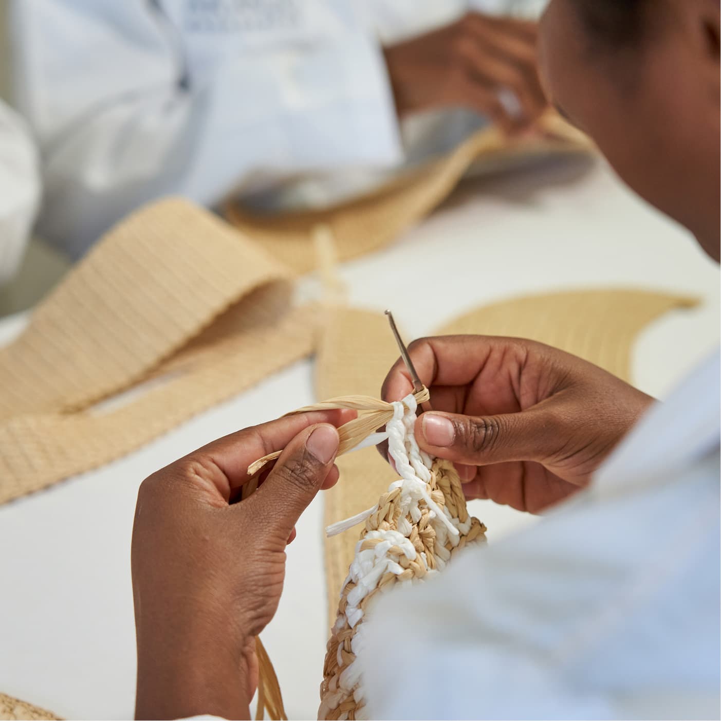 Élèves de l'École de Formation aux Métiers d'Art Vita Malagasy